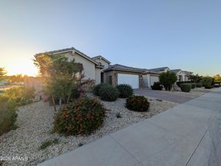 5902 N 86TH Drive, Glendale, AZ 85305