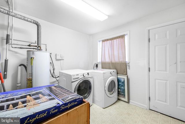 37 HERON CT, Newark, DE 19702