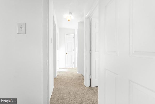 37 HERON CT, Newark, DE 19702