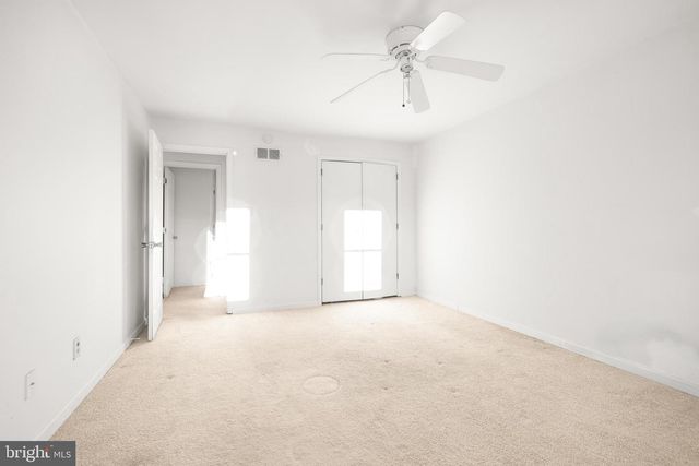 37 HERON CT, Newark, DE 19702