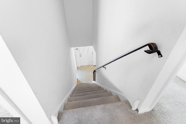 37 HERON CT, Newark, DE 19702