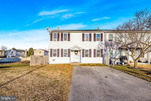 37 HERON CT, Newark, DE 19702