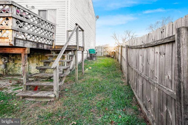 37 HERON CT, Newark, DE 19702