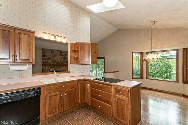 11530 Blackberry Lane, Chesterland, OH 44026