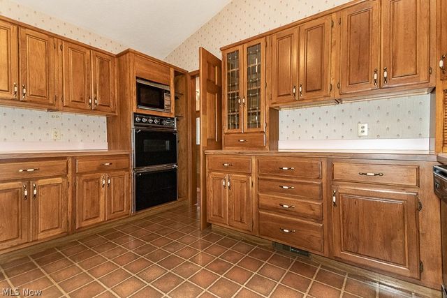11530 Blackberry Lane, Chesterland, OH 44026