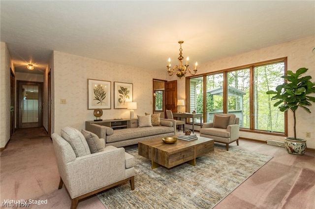 11530 Blackberry Lane, Chesterland, OH 44026