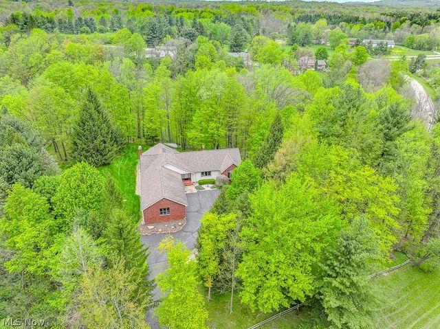 11530 Blackberry Lane, Chesterland, OH 44026