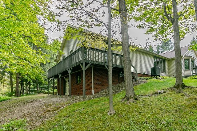 11530 Blackberry Lane, Chesterland, OH 44026