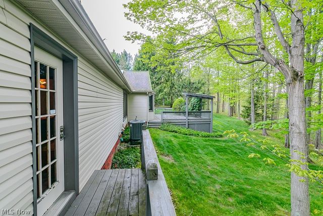 11530 Blackberry Lane, Chesterland, OH 44026
