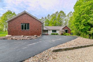 11530 Blackberry Lane, Chesterland, OH 44026