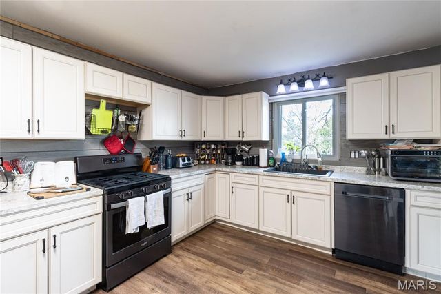 1002 Vista Drive, Rolla, MO 65401