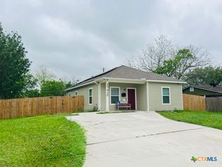 2703 Cardinal Street, Victoria, TX 77901