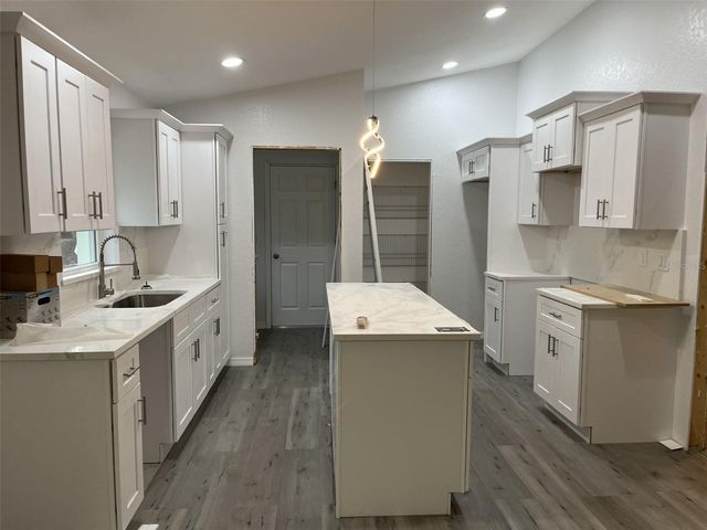 11 SEQUOIA LOOP PLACE, Ocklawaha, FL 32179