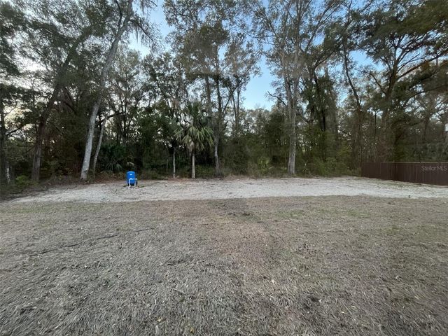 11 SEQUOIA LOOP PLACE, Ocklawaha, FL 32179