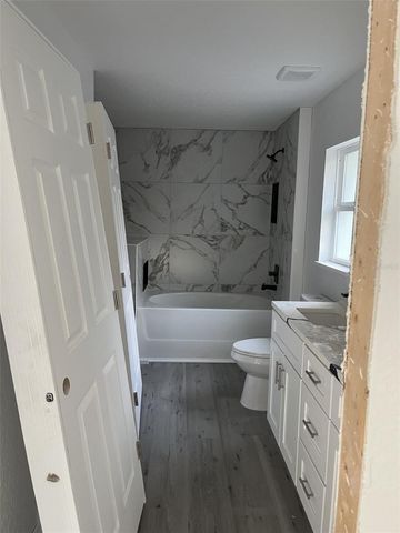 11 SEQUOIA LOOP PLACE, Ocklawaha, FL 32179