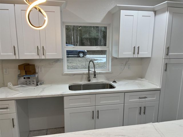 11 SEQUOIA LOOP PLACE, Ocklawaha, FL 32179