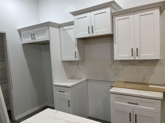 11 SEQUOIA LOOP PLACE, Ocklawaha, FL 32179