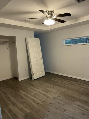 11 SEQUOIA LOOP PLACE, Ocklawaha, FL 32179