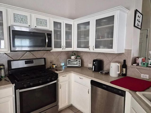 261 Amber Ash DR, Kyle, TX 78640