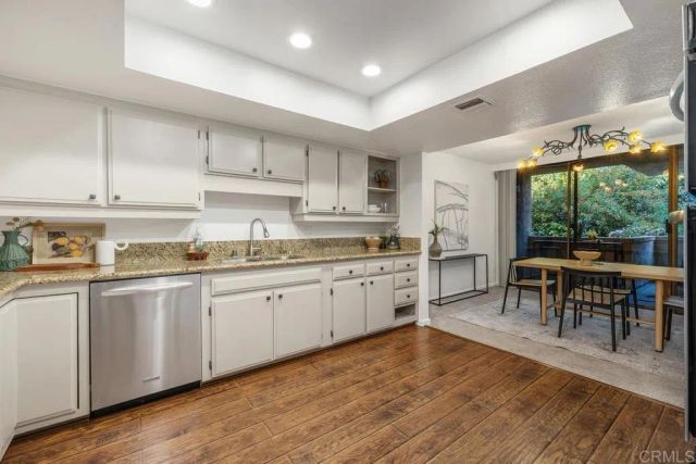 2420 Torrey Pines Road B202, La Jolla, CA 92037