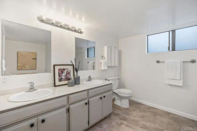 2420 Torrey Pines Road B202, La Jolla, CA 92037