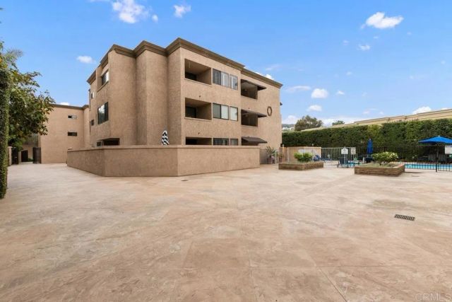 2420 Torrey Pines Road B202, La Jolla, CA 92037