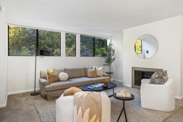 2420 Torrey Pines Road B202, La Jolla, CA 92037