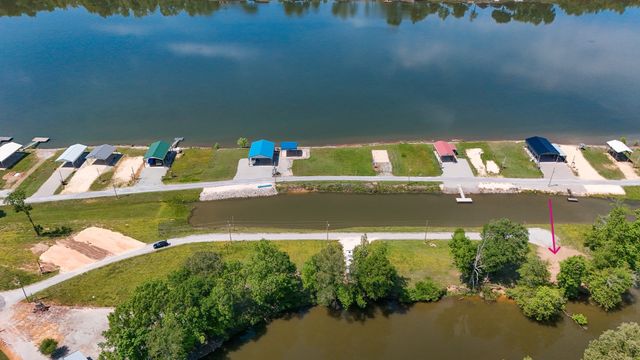 258 Drake Dr, Clifton, TN 38425