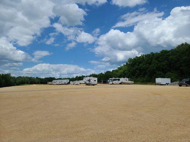 258 Drake Dr, Clifton, TN 38425