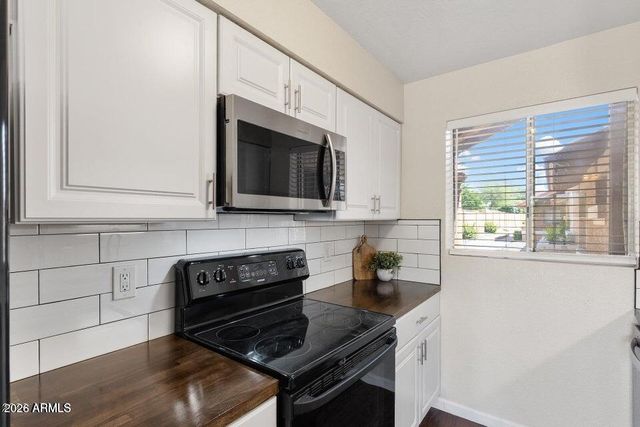 330 W TONOPAH Drive 5, Phoenix, AZ 85027