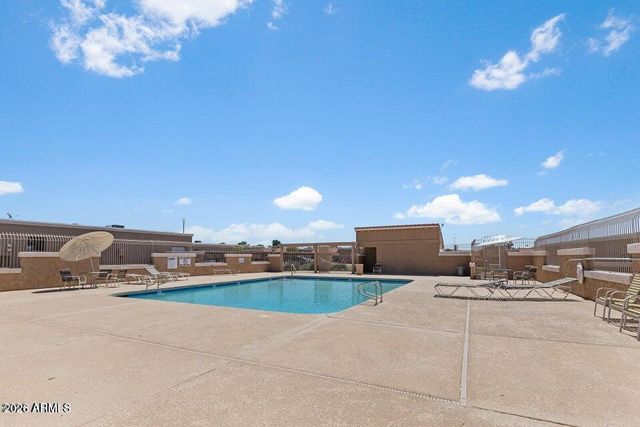 330 W TONOPAH Drive 5, Phoenix, AZ 85027