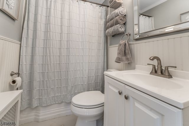 552 Foothill Rd, Bridgewater Twp., NJ 08807