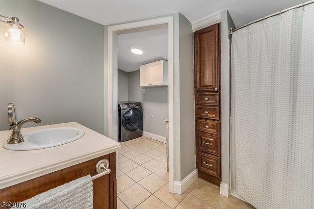 552 Foothill Rd, Bridgewater Twp., NJ 08807