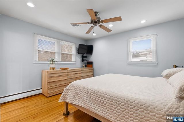 34 Seminole Avenue, Oakland, NJ 07436