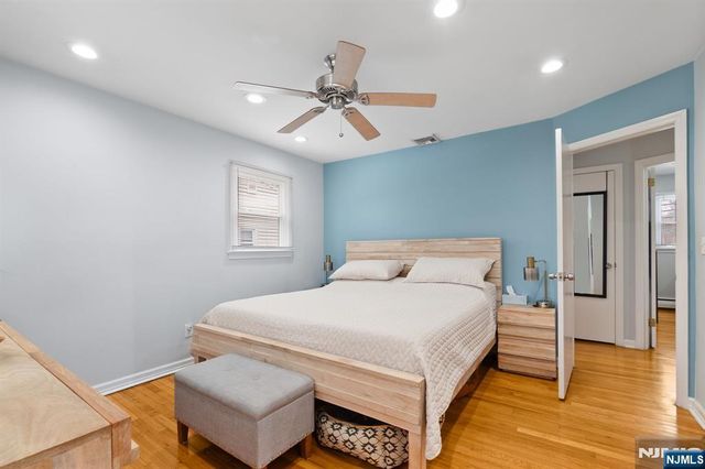 34 Seminole Avenue, Oakland, NJ 07436