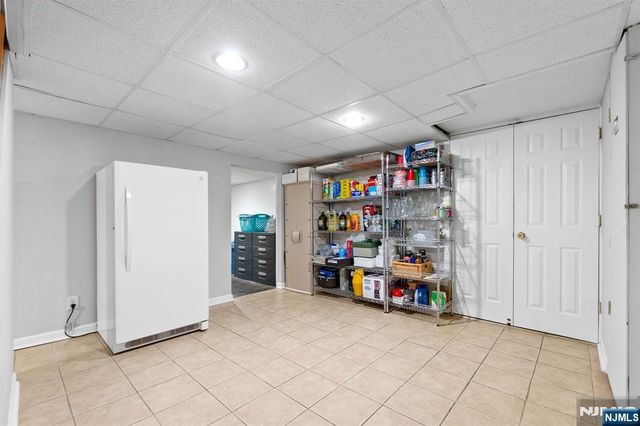 34 Seminole Avenue, Oakland, NJ 07436