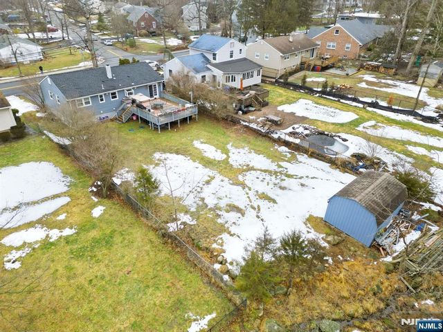 34 Seminole Avenue, Oakland, NJ 07436