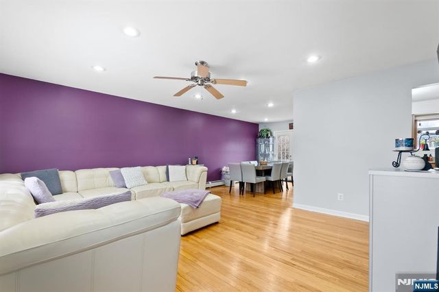 34 Seminole Avenue, Oakland, NJ 07436