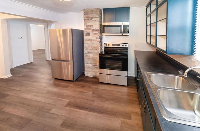 304 E Lincoln Avenue, Chandler, IN 47610