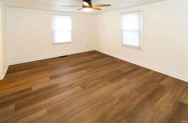 304 E Lincoln Avenue, Chandler, IN 47610