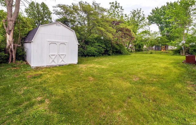 304 E Lincoln Avenue, Chandler, IN 47610