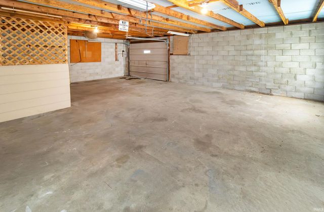 304 E Lincoln Avenue, Chandler, IN 47610