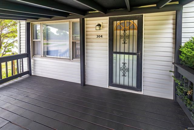 304 E Lincoln Avenue, Chandler, IN 47610