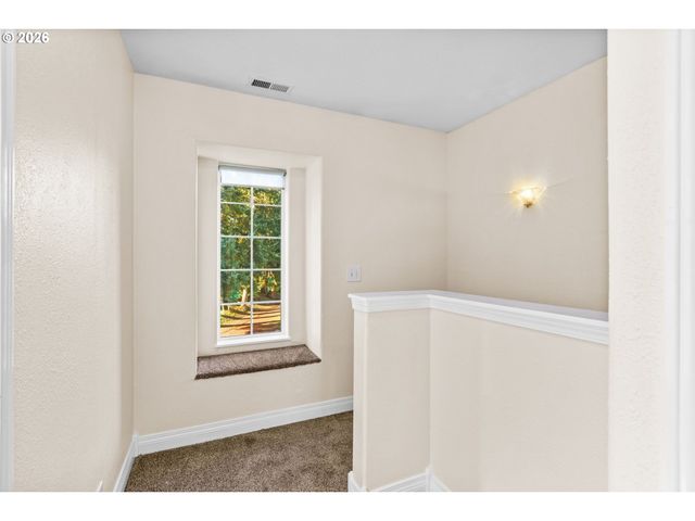 6540 B St, Springfield, OR 97478