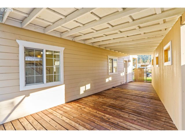 6540 B St, Springfield, OR 97478