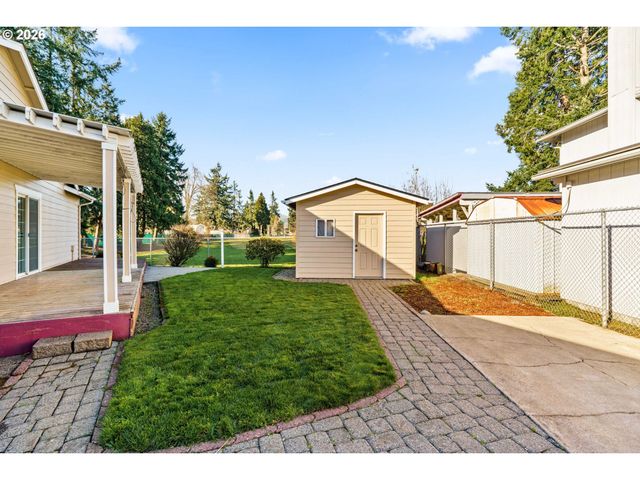 6540 B St, Springfield, OR 97478