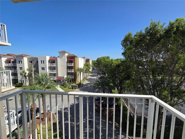 11060 SW 196th Street 408, Cutler Bay, FL 33157