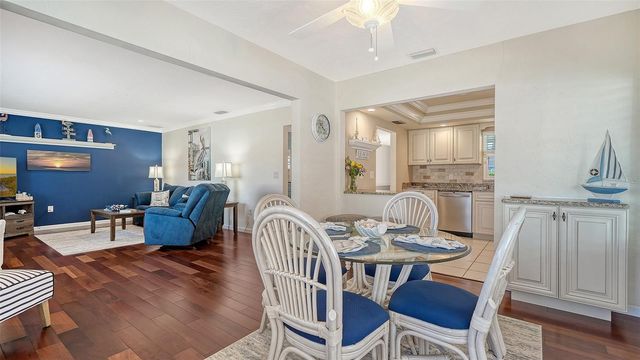 2721 RIVERBLUFF PLACE V-50, Sarasota, FL 34231