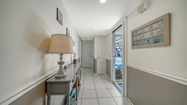 2721 RIVERBLUFF PLACE V-50, Sarasota, FL 34231