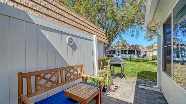 2721 RIVERBLUFF PLACE V-50, Sarasota, FL 34231